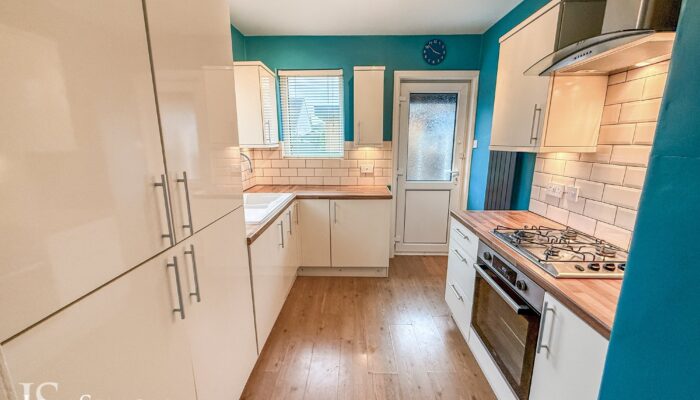 Southfield Road, Holcombe Brook