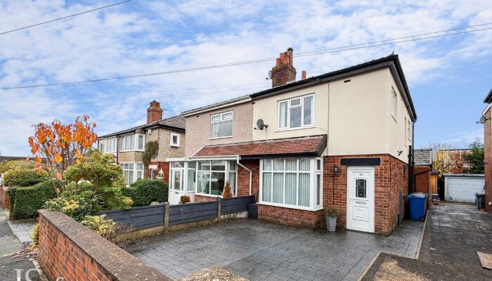 Southfield Road, Holcombe Brook