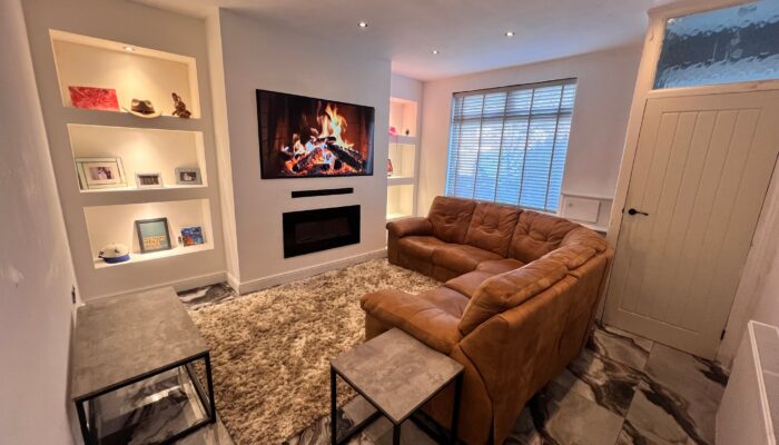 Victory Road, Little Lever