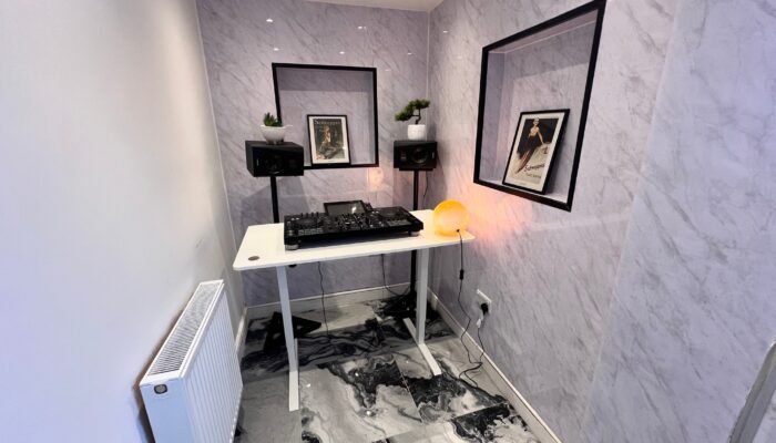 Victory Road, Little Lever