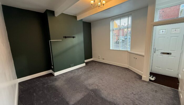 James Street North, Radcliffe