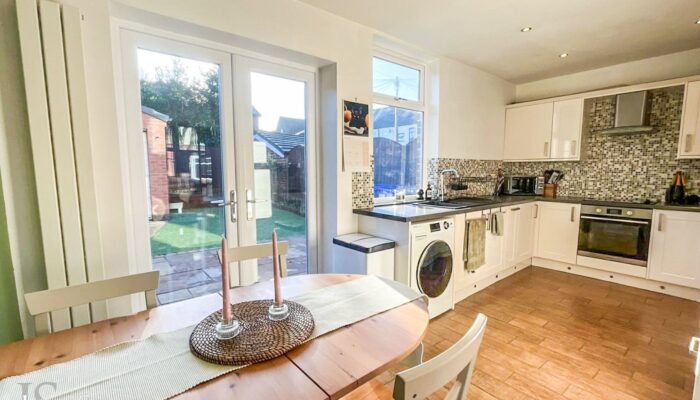 Hampton Grove, Limefield