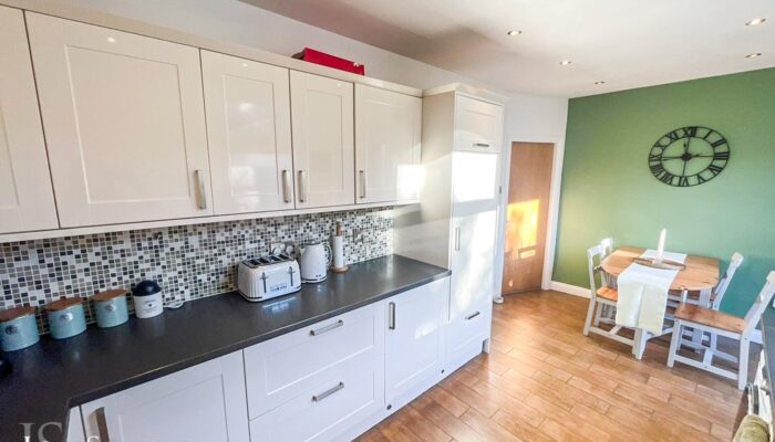 Hampton Grove, Limefield