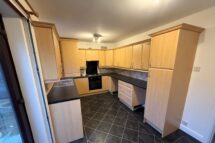 West Vale, Radcliffe