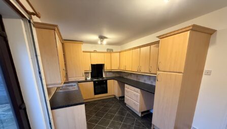 West Vale, Radcliffe