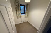 West Vale, Radcliffe