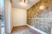 Bradshaw Brow, Bradshaw