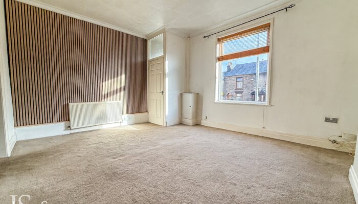 Bradshaw Brow, Bradshaw