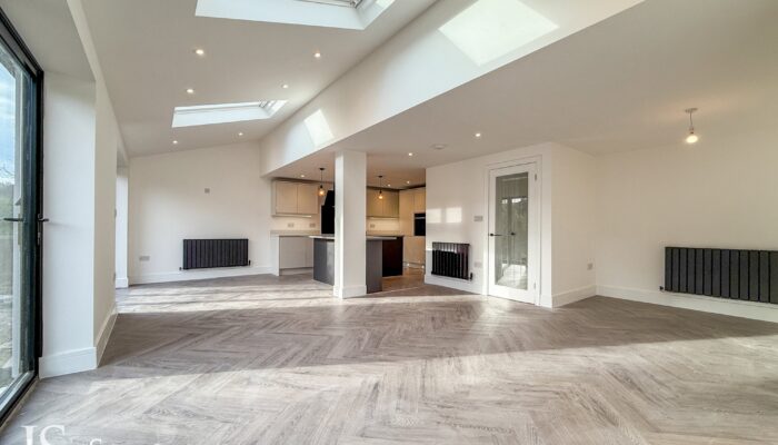 Greenside Drive, Greenmount