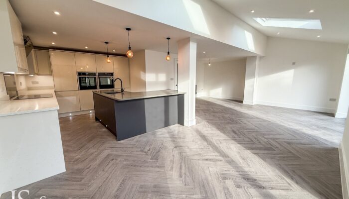 Greenside Drive, Greenmount