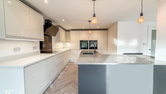 Greenside Drive, Greenmount