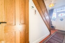 Bolton Road, Hawkshaw