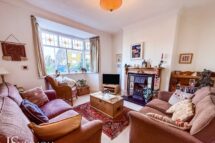 Bolton Road, Hawkshaw