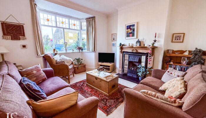 Bolton Road, Hawkshaw