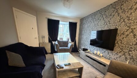 Hutchinson Way, Radcliffe