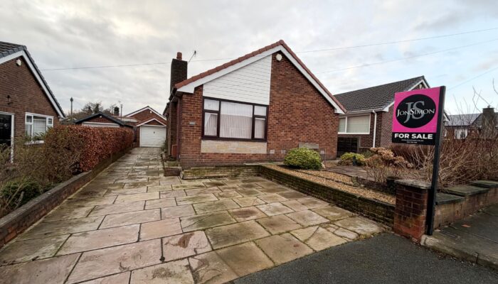 Grindsbrook Road, Radcliffe