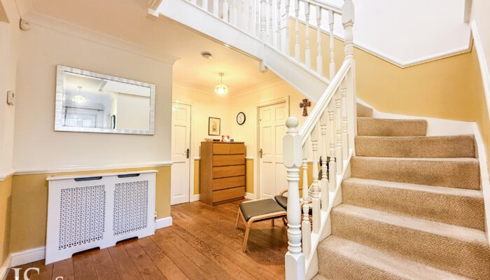 Walshaw Brook Close, Walshaw