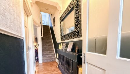 New George Street, Elton