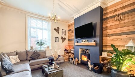 New George Street, Elton