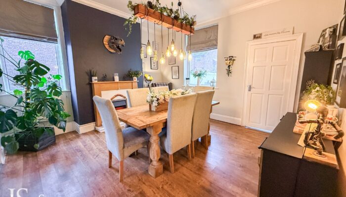 New George Street, Elton