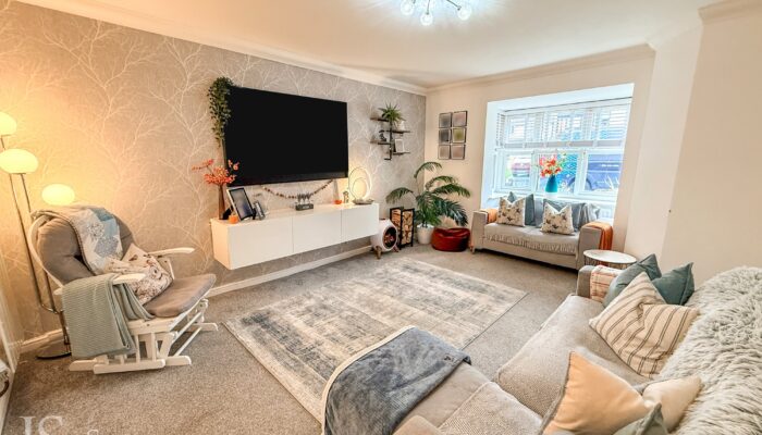 Bournville Drive, Ainsworth Chase