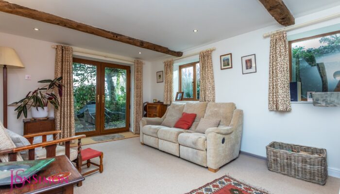 Redisher Lane, Hawkshaw