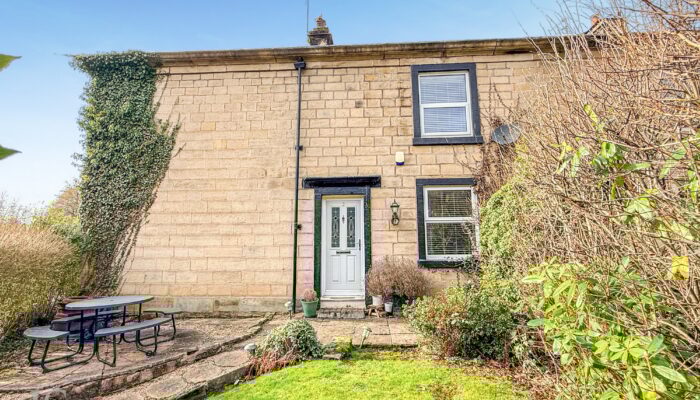 East View, Summerseat