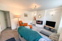 East View, Summerseat