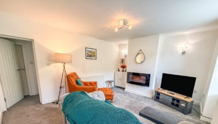 East View, Summerseat