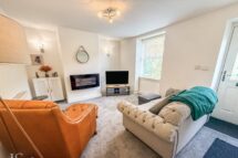 East View, Summerseat