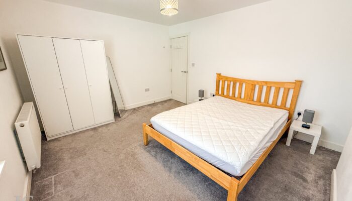 East View, Summerseat