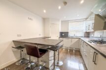 East View, Summerseat