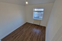 Woodley Avenue, Radcliffe