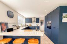 Mosley Avenue, Holcombe Brook