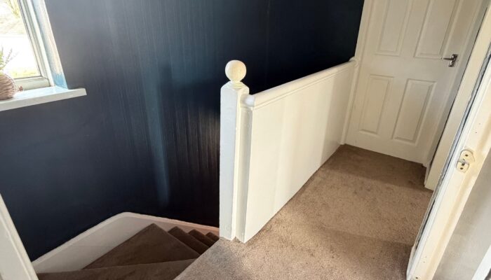 Woodley Avenue, Radcliffe