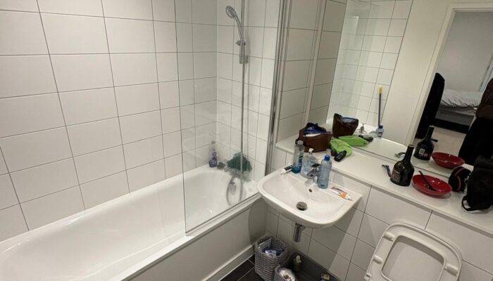 Wharf End, Trafford Park