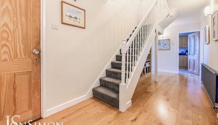 Balmoral Close, Greenmount