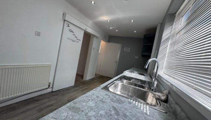 Queen Street, Radcliffe