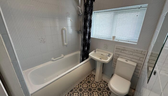 Queen Street, Radcliffe