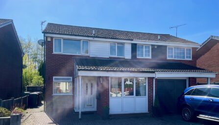 Great Hall Close, Radcliffe