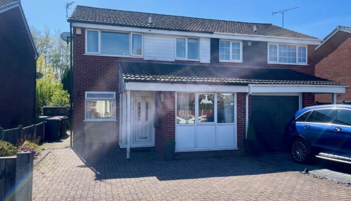 Great Hall Close, Radcliffe