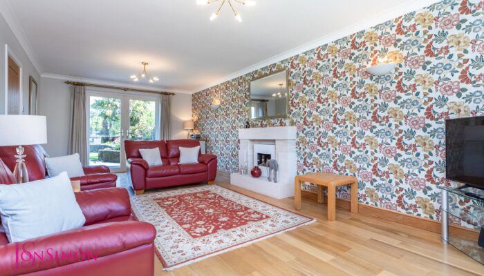 Mayfield Close, Holcombe Brook