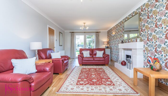 Mayfield Close, Holcombe Brook