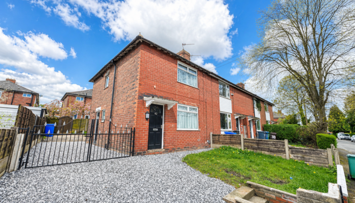 Queen Street, Radcliffe