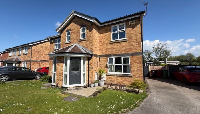 Haseley Close, Radcliffe