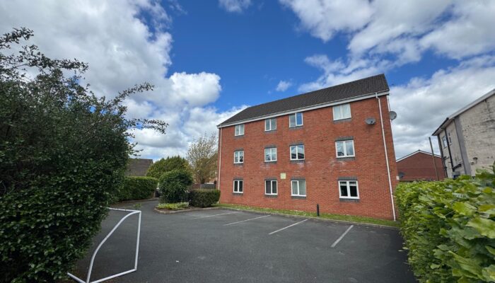 Station Close