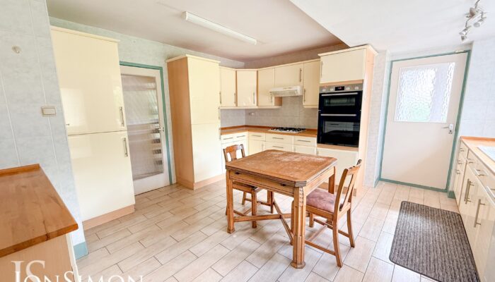 West Drive, Walmersley