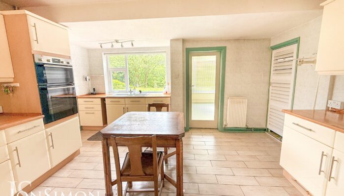 West Drive, Walmersley