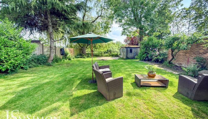 Fernview Drive, Holcombe Brook
