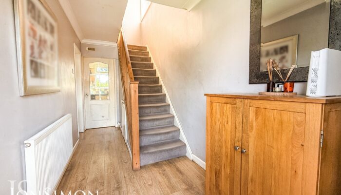 Fernview Drive, Holcombe Brook